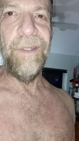 Hairyartist: Merhaba minik sen benim akşam yemeğimsin