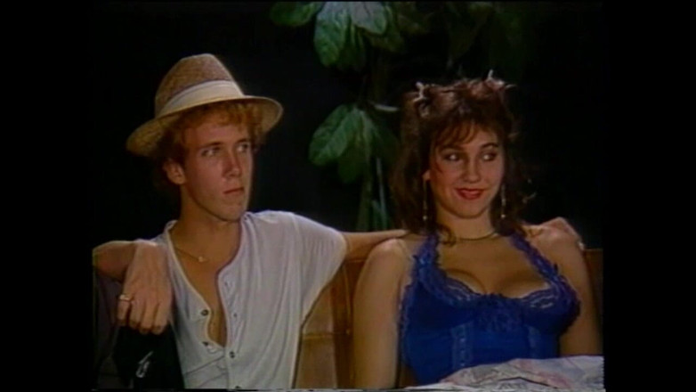 Vintage megastore: Dos cachondas tuvieron sexo mientras alguien los miraba