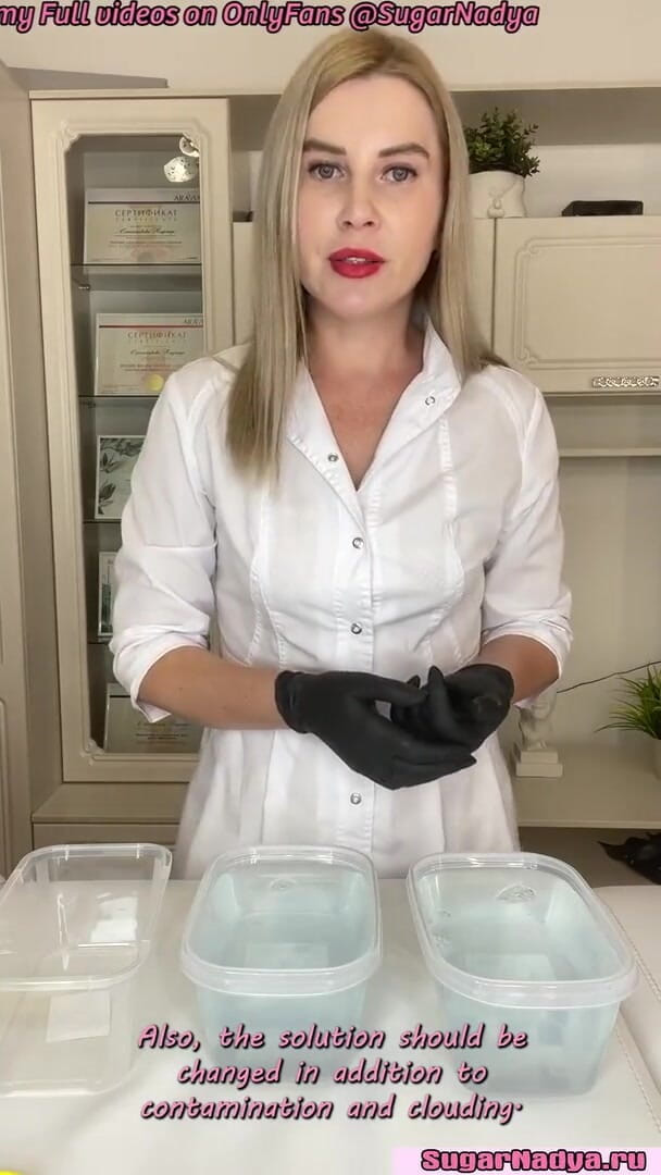 SugarNadya: SugarNadya'nın çalışma aletlerini dezenfeksiyon süreci