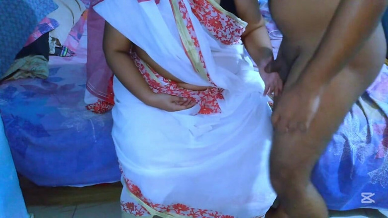 Aria Mia: Горячая дези бхабхи изменяет мужу и трахается со старым бойфрендом - тамильская секс