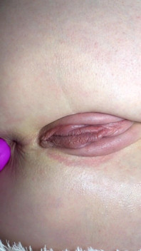 Toy Anal
