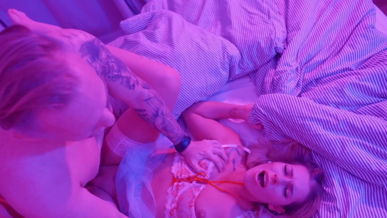 Kate Truu: 베를린에서 하드, 팬들은 곤조 스타일로 우리를 녹음한다