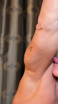Armpit Goddess Part 1:smell, Lick, Cum