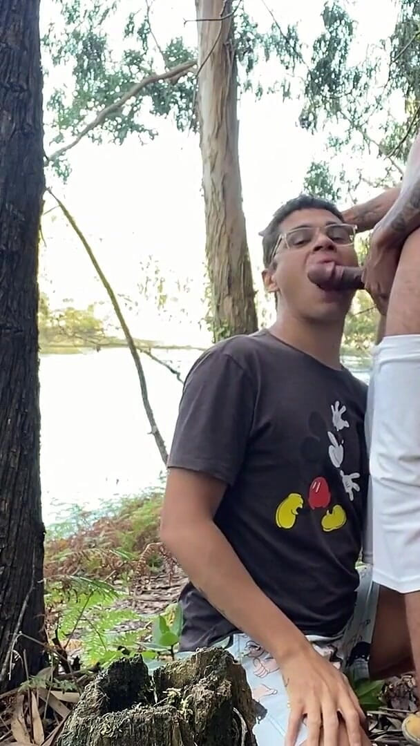 Skinny with a Big Dick Eating a Stranger in the Woods (Leandro and Asafe) Skinny with a Big Dick Eating a Stranger in the Woods (Leandro and Asafe)