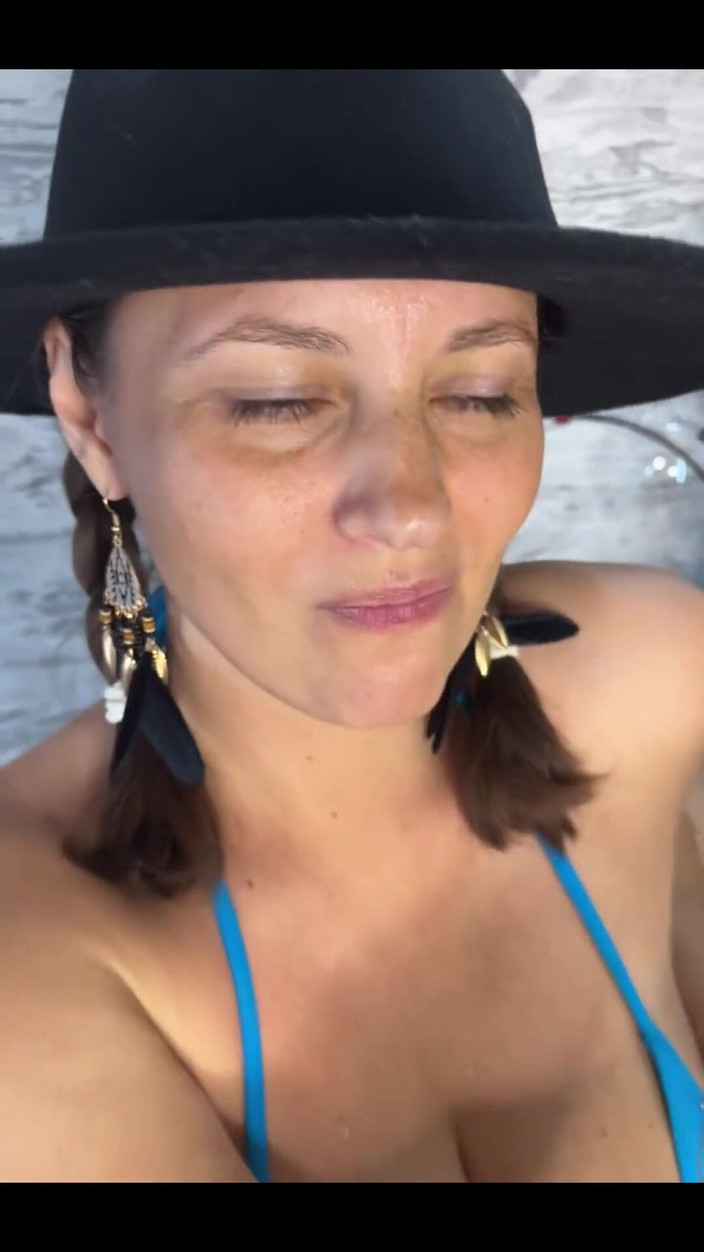 Crypto Mommy: Čekali jste na sezónu sběru čerstvé zeleniny na polích amerických MILF...