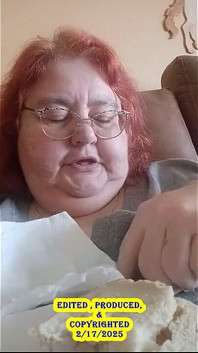 Sjuksköterska Vicki äter här lunch och njuter sedan av lite smaskig glass