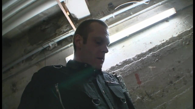 Absolute BDSM films - The original: Chupando pau na buceta, brinquedos sexuais humilhantes