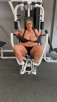 Blonde BBW MILF