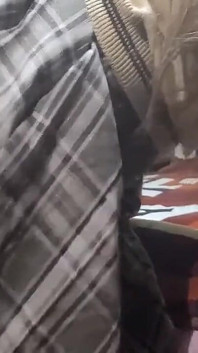 Je jouis à l’intérieur de ma demi-sœur, nous avons baisé après les cours