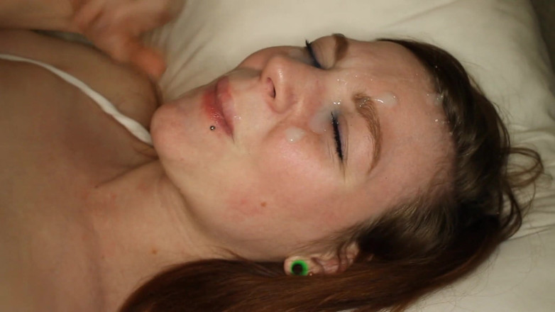 GamerGirlRoxy: meri aankhon men viry