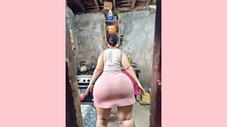 Xprohibidox1: Culona De Pollera Rosa