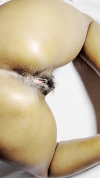 Adik tiri sange ini pengen banget dientot sama abang tirinya sendiri