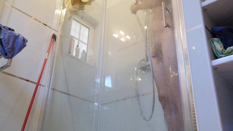 Rafael Torreano: Heißer und glatter papi duscht