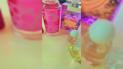 VikkiGeorgia: Maniático Del Perfume