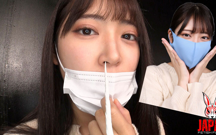 Japan Fetish Fusion: Sara Kagami Shyly nám ukazuje svou sbírku uzlů.