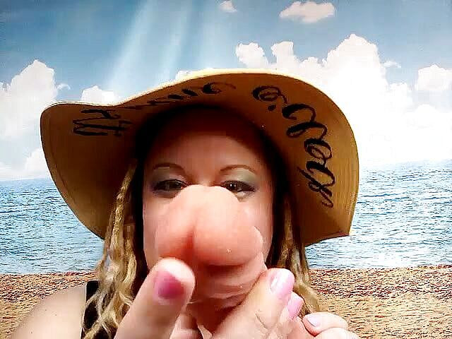 Campsissyboi: Sissies har en jordnötsklitoris riktiga män har stora feta saftiga...