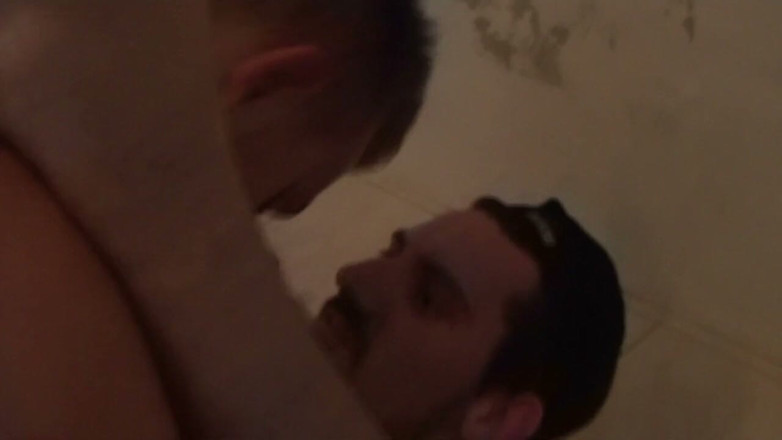 Gaybareback: Briccio wird von einem hetero-neugierigen jungen gefickt, so sexy