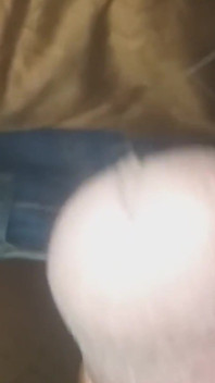Pillow_jerking