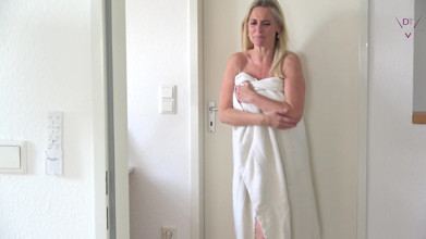 Geiles MILF Pissen Mit Tina