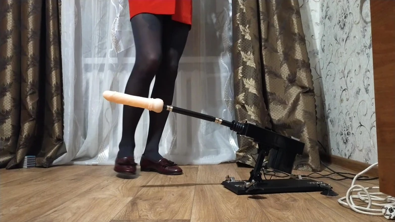 Sonechka25: Redhead Sissy First Using a Sex-machine This Is a Sweet...