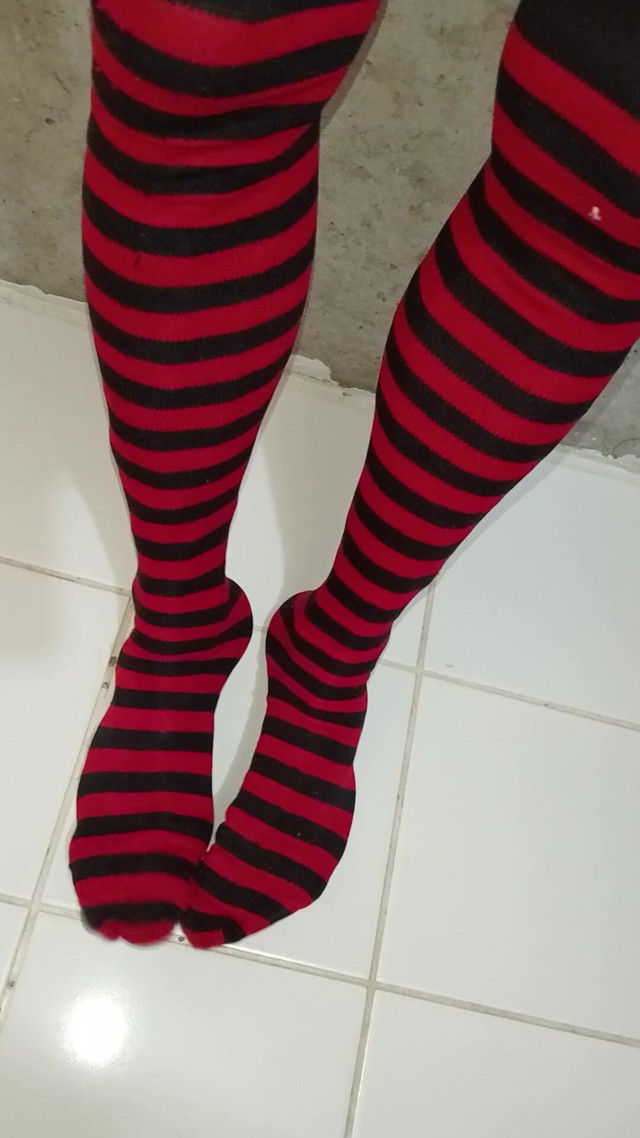 Submissive Trans girl, Huge Big Cock and Venoza, I Masturbate Under My Skirt (Rey rey) Submissive Trans girl, Huge Big Cock and Venoza, I Masturbate Under My Skirt (Rey rey)