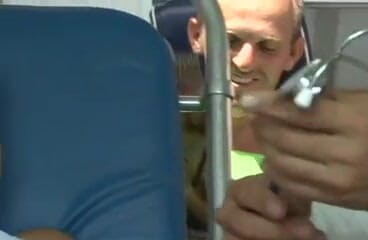 Bizzarre X: Ciężarna nimfomanka uwielbia swojego lekarza ...