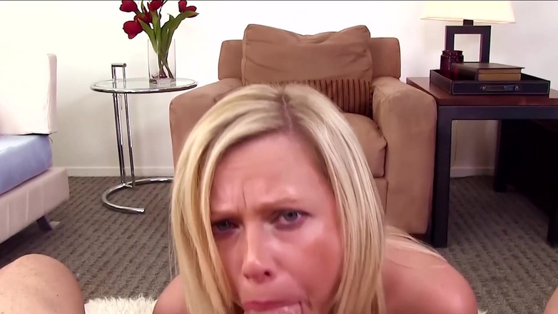 Top Web Models: Anna Joy - Dvojitá funkce - 2 POV kouření, obě s polykáním spermatu