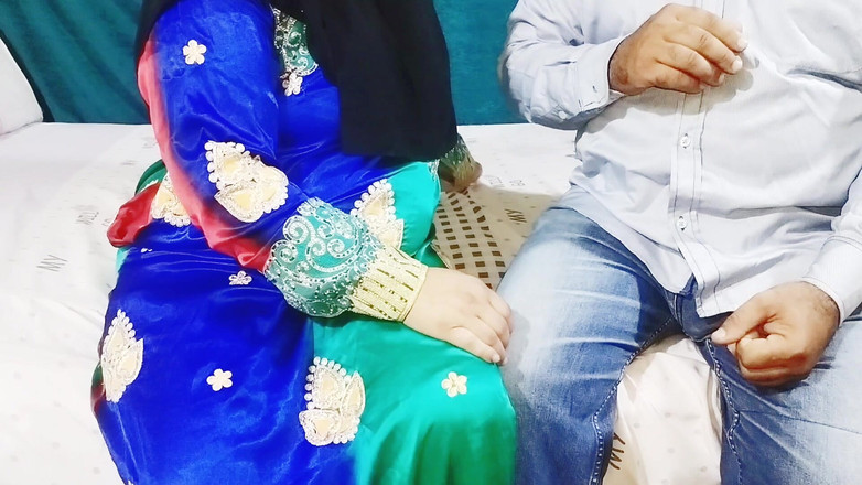 Ahmed and Samah: 操他的朋友汉弗莱。