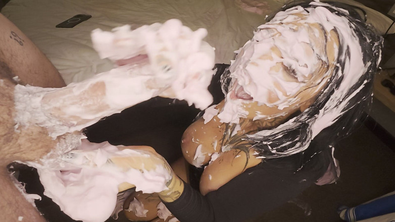 Mr LDN Lad: Britse Slet Wam Pied En Vervolgens Geneukt!