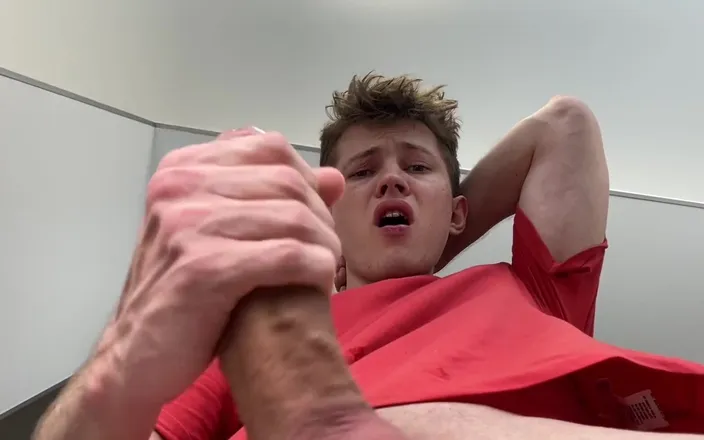 rushlightDante: Happy Friday! Your Favorite Kind of Video - Close up!