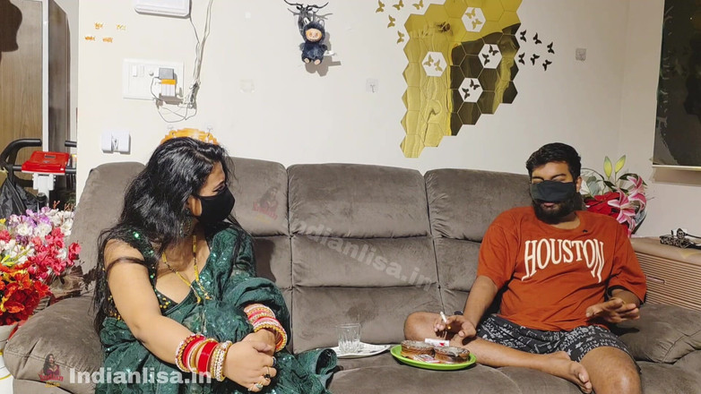 IndianMyra07: Padosi Bhabhi Ki Pyaasi Chut