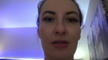 SophiaSmithUK: ASMR a big kiss