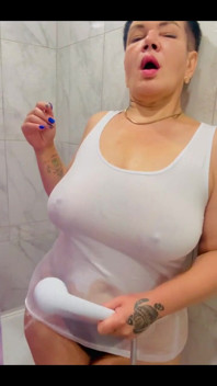 Shower and Sexy Boobs