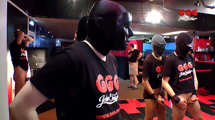 Gang Bang Germany: Genç süperstarı grup seks yaparak döl yutuyor