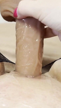 Awek miang melancap dildo