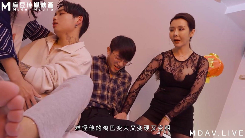 ModelMedia Asia: Md-0217 Festival dell'etica della famiglia con una cambiamotrice