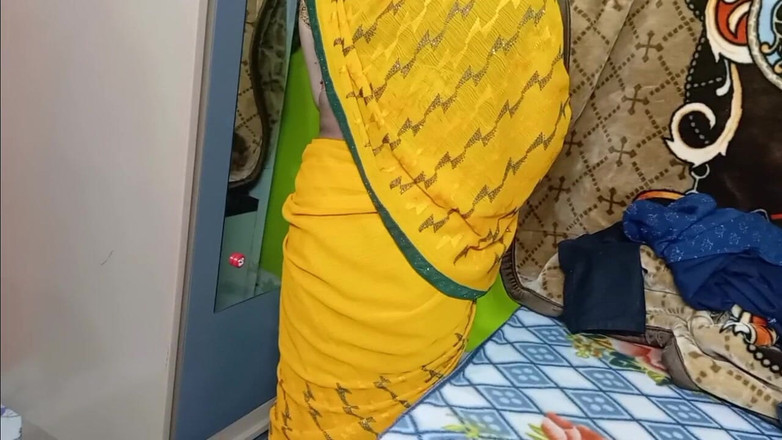 Manjushukla: Beautiful Bhabhi Wearing Yellow Sari