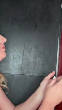 Gloryhole Fantasies: Marilyn Midas