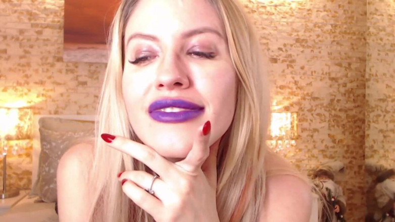 Erotic Tanya: Cheirando na meia-calça - parte 2