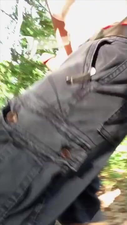 TJenner: Caminando con mi polla fuera - correrse, flacidez