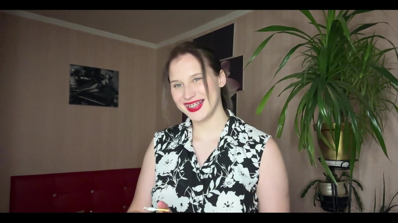 MertyXXX: Smoking Teen Girl