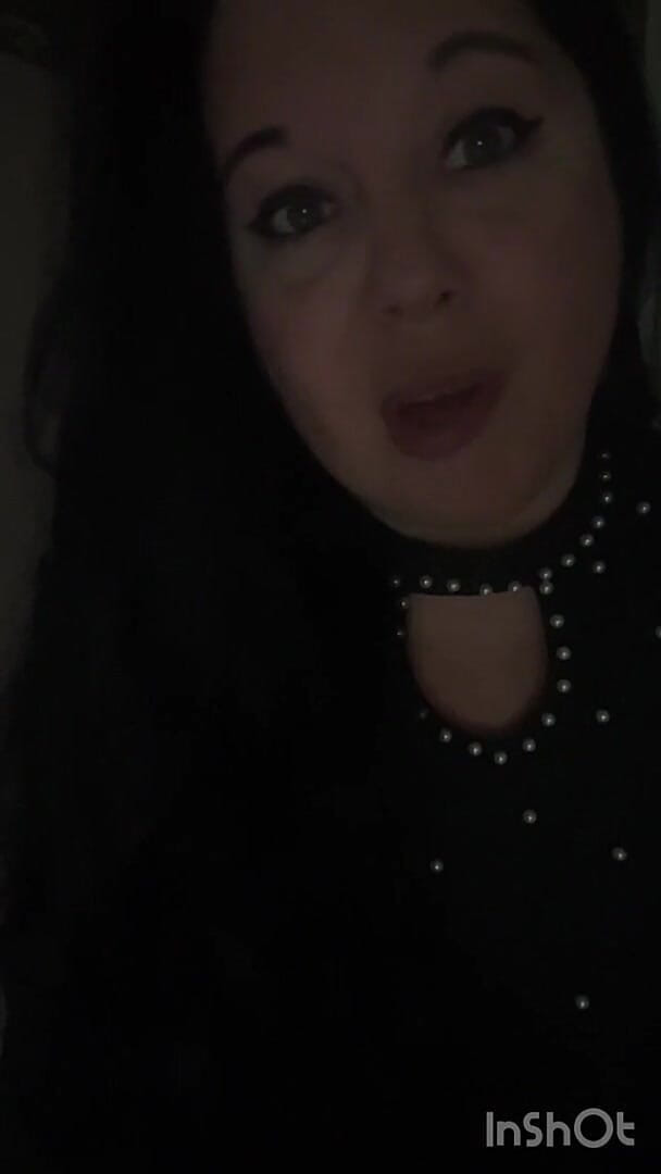 Maitresse Clara: Verstrikt in mijn stem