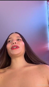Kamu pasti ngentot memek berbulu tapi toket besar alami...