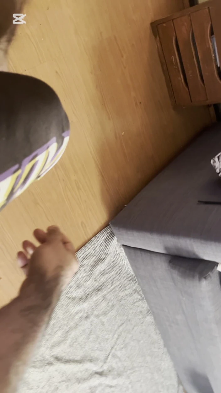 Wesley Fudedor: Nave de trabalho com os pés masculinos - Wesley Bull