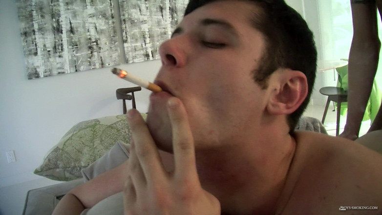 Boys Smoking: Райан Коннорс і Чейз Янг