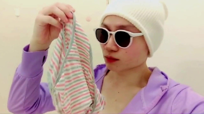 KamenKnight: Hentai Kamen sexy sul letto con tazza di masturbazione