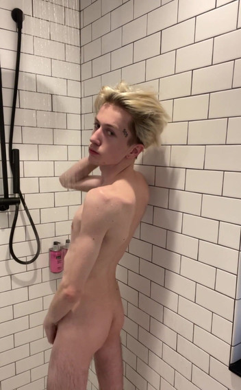 GhostCams: Striptis mandi