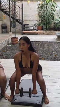 Brianna & Alexa sexy antrenament pe care o să vrei pe Repeat