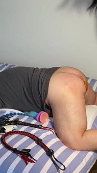 French Pegging - Dietro Le Quinte - Allenamento Anale Intenso E Totale Sottomissione Di Un Abbonato