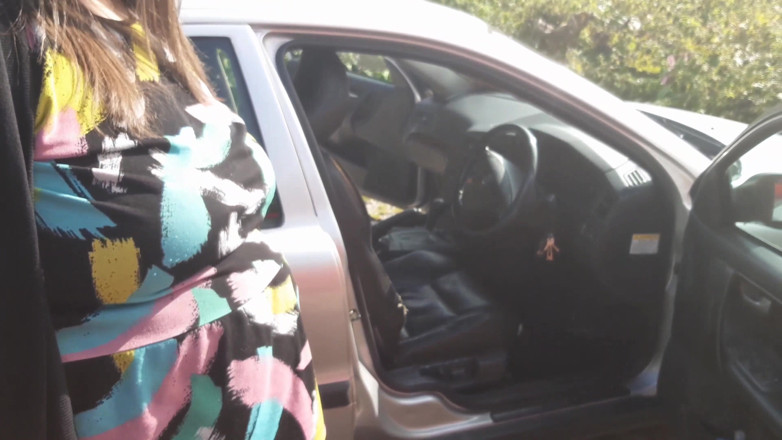 SSBBWLadyBrads: BBW SSBBWは車に収まるのに苦労しています+NG集